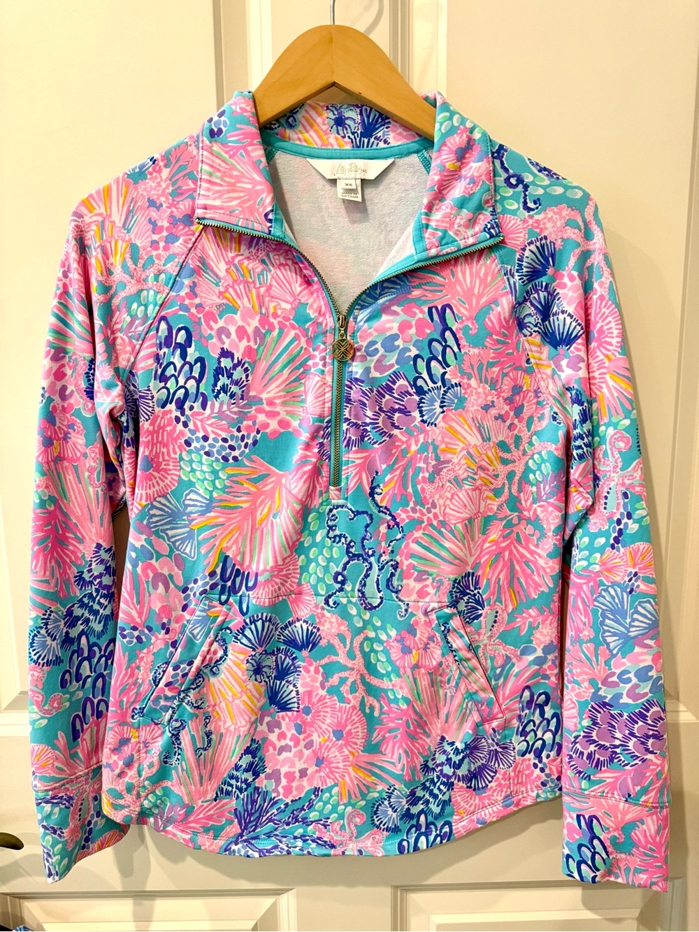 NWOT Lilly Pulitzer UPF 50 melena popover, splendor in the sand, XS
